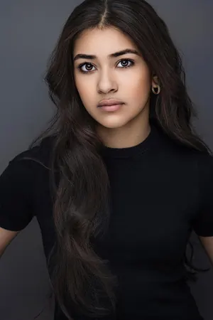 Aishwarya 'Aishu' Devan в роли Ниша